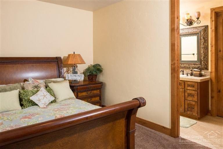 Fairway Point Villag - Residential