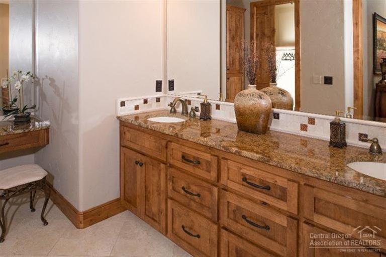 Fairway Point Villag - Residential