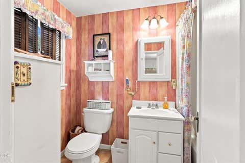 Tiny photo for 1230 NW Conklin Avenue, Grants Pass, OR 97526 (MLS # 220227197)