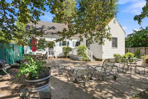 Tiny photo for 1230 NW Conklin Avenue, Grants Pass, OR 97526 (MLS # 220227197)