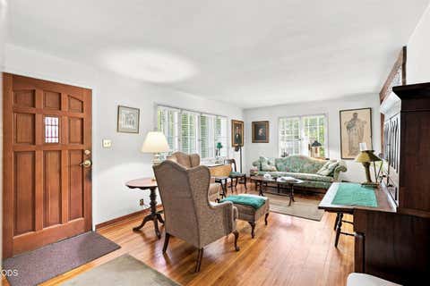 Tiny photo for 1230 NW Conklin Avenue, Grants Pass, OR 97526 (MLS # 220227197)