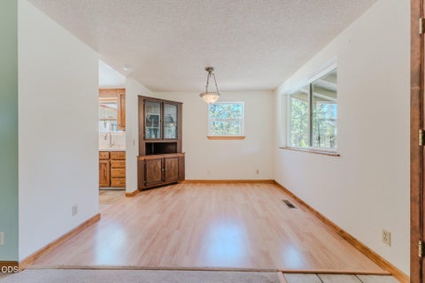Tiny photo for 52591 Sunrise Boulevard, La Pine, OR 97739 (MLS # 220224716)