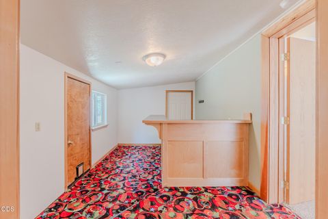Tiny photo for 52591 Sunrise Boulevard, La Pine, OR 97739 (MLS # 220224716)