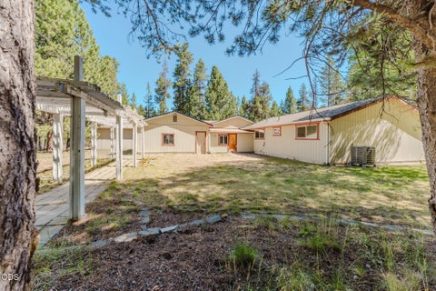 Tiny photo for 52591 Sunrise Boulevard, La Pine, OR 97739 (MLS # 220224716)