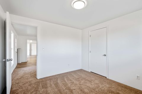 Tiny photo for 9581 NE Gateway Avenue, Madras, OR 97741 (MLS # 220214245)