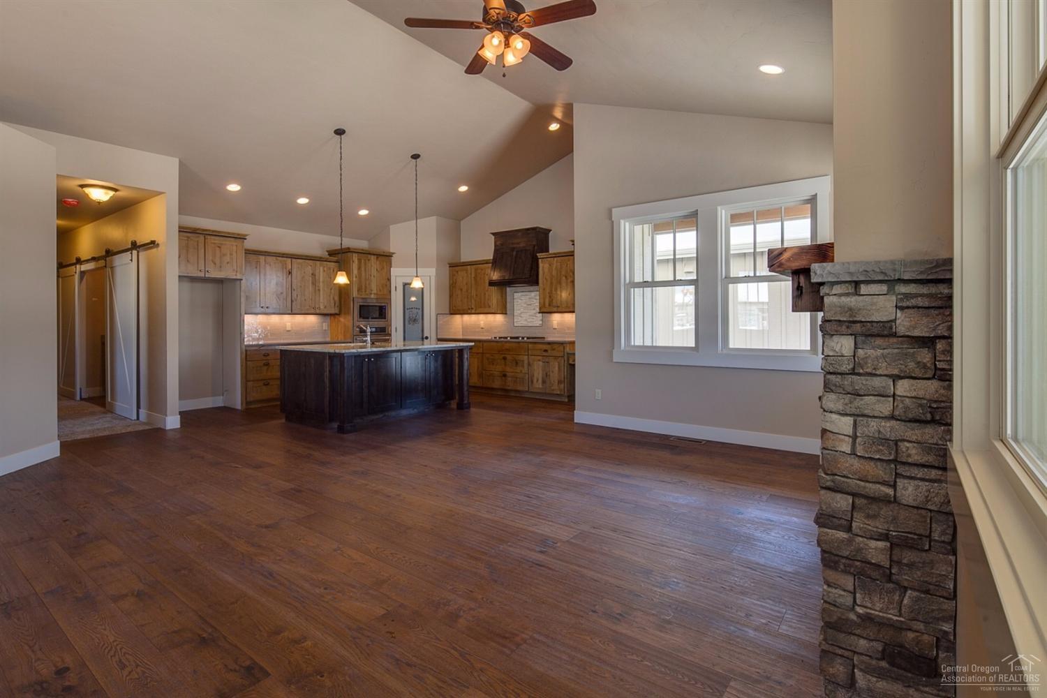 Pine Meadow Vill - Residential