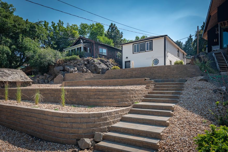 Fully renovated home now available in one of Bend's most popular downtown neighborhoods. This home has full Cascade Mountain views and an abundance of natural light. 

Featuring new sinks throughout, new shower/bathtub, windows, and lights. In the kitchen, you'll find all new cupboards, granite counter tops, Stainless Steel appliances including dishwasher, fridge, washer and dryer. With a new modern steal bannister, new flooring, and mini splits, this home has it all including a large dining room and living room. 

Outside, the home has had professional landscaping and a new drip system added. Out back, there is a spacious driveway and alley access.

Home is minutes from Drake Park, Jackson's Corner, the Old Mill, and downtown.