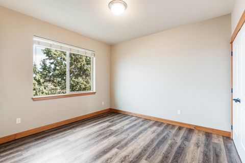 Tiny photo for 63112 Turret Court, Bend, OR 97701 (MLS # 220213552)