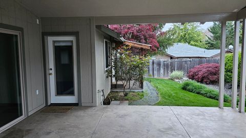 Tiny photo for 2717 SW Acres Road, Grants Pass, OR 97527 (MLS # 220219322)