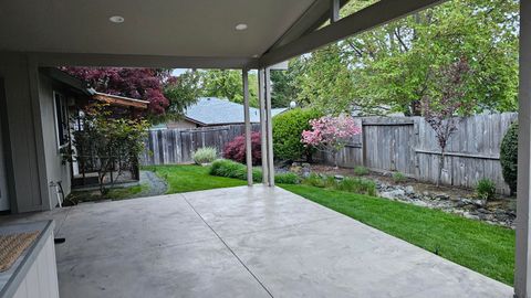 Tiny photo for 2717 SW Acres Road, Grants Pass, OR 97527 (MLS # 220219322)
