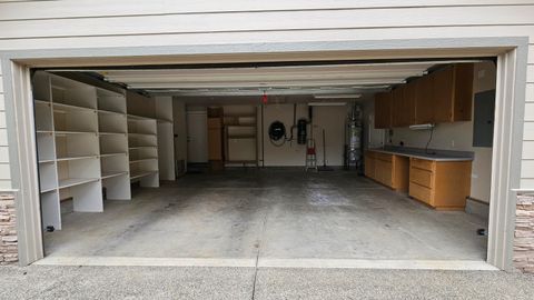 Tiny photo for 2717 SW Acres Road, Grants Pass, OR 97527 (MLS # 220219322)