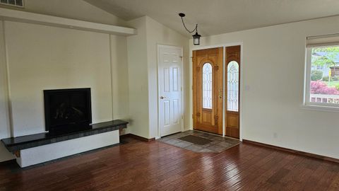 Tiny photo for 2717 SW Acres Road, Grants Pass, OR 97527 (MLS # 220219322)