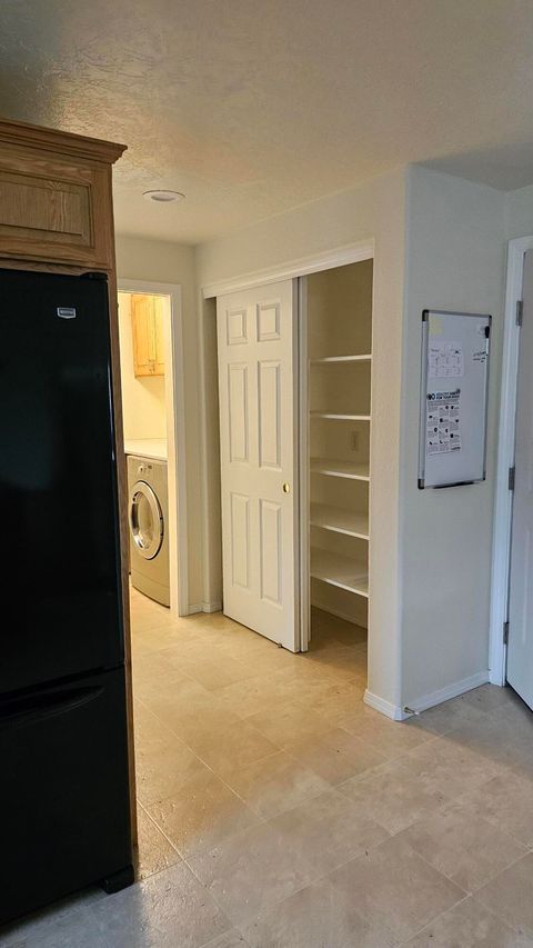 Tiny photo for 2717 SW Acres Road, Grants Pass, OR 97527 (MLS # 220219322)