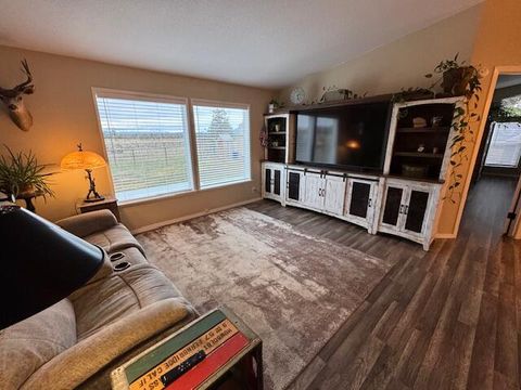 Tiny photo for 8835 SW Equestrian Place, Terrebonne, OR 97760 (MLS # 220213227)