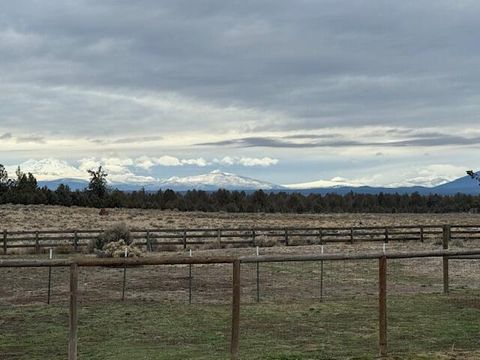 Tiny photo for 8835 SW Equestrian Place, Terrebonne, OR 97760 (MLS # 220213227)