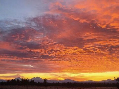 Tiny photo for 8835 SW Equestrian Place, Terrebonne, OR 97760 (MLS # 220213227)