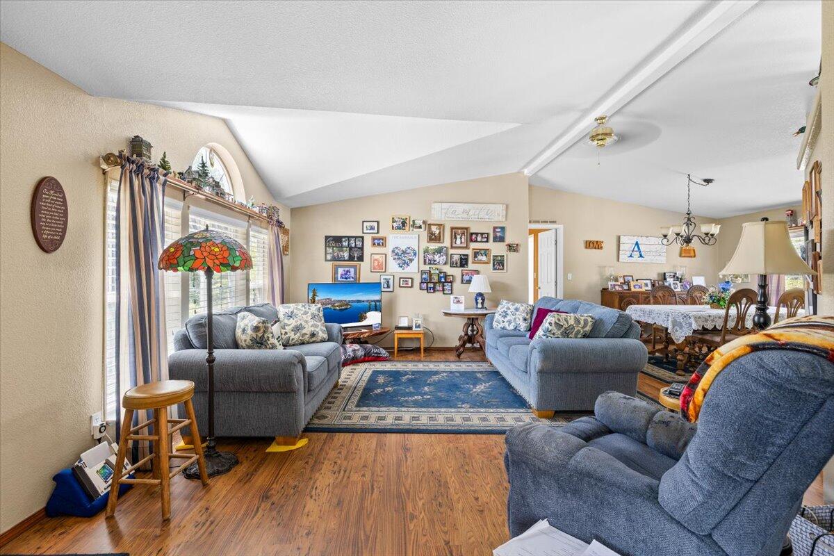 4677 Williams Highway