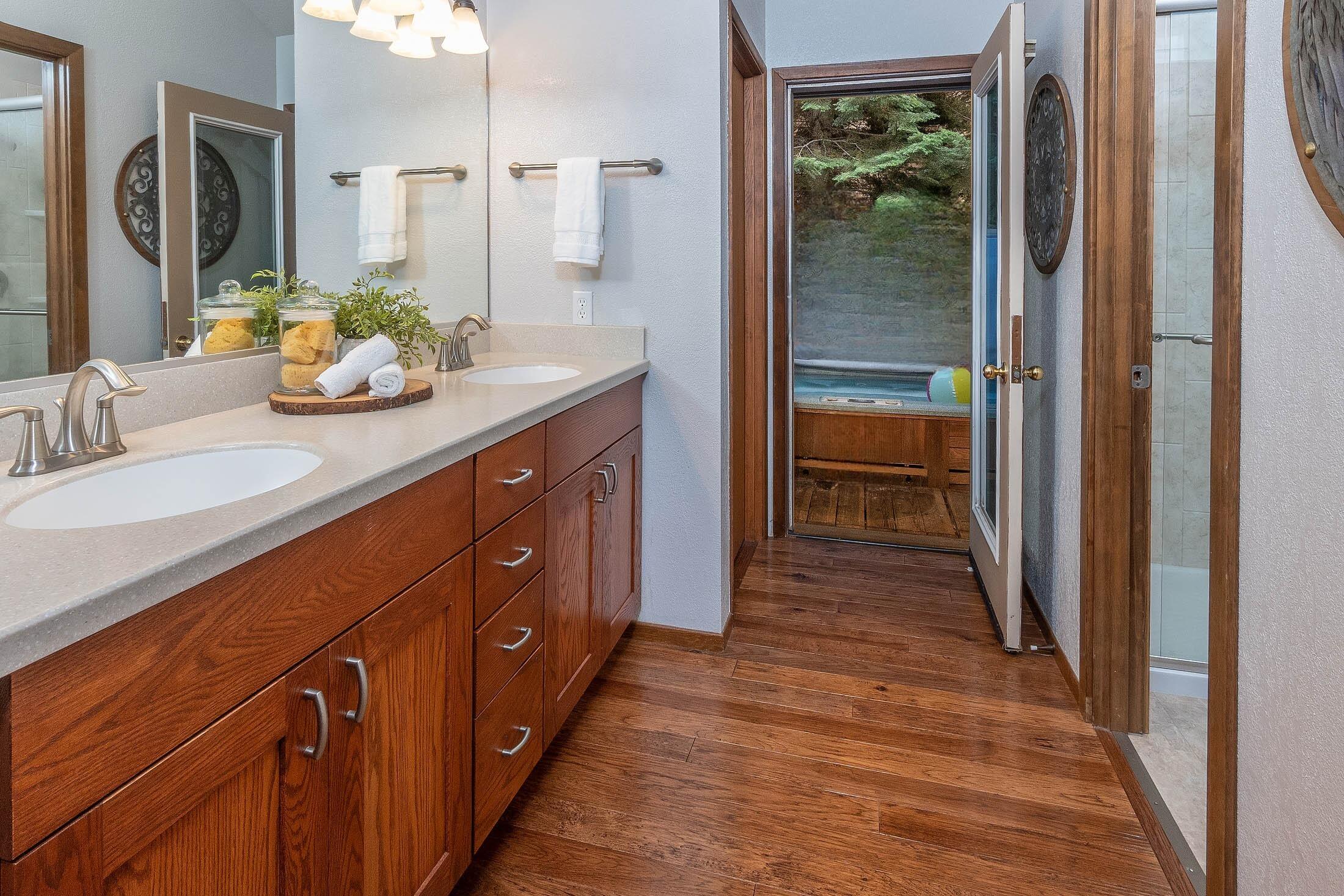 Fairway Crest Village - Residential