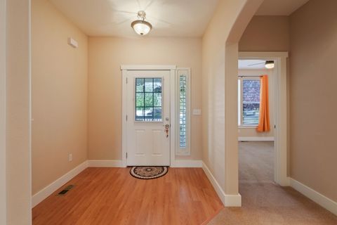 Tiny photo for 2221 NE Indigo Lane, Bend, OR 97701 (MLS # 220219680)