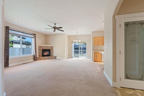 Tiny photo for 2221 NE Indigo Lane, Bend, OR 97701 (MLS # 220219680)