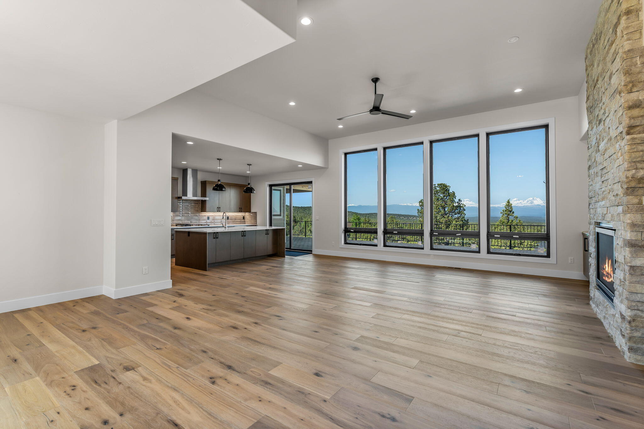 Eagle Crest - Residential