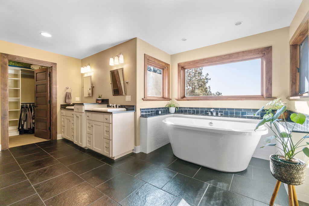 Bend View - Residential