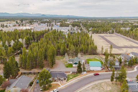 Tiny photo for 51332 Preble Way, La Pine, OR 97739 (MLS # 220219926)