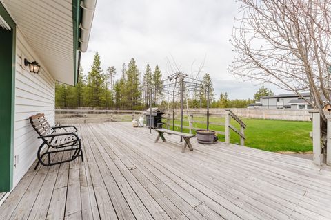 Tiny photo for 51332 Preble Way, La Pine, OR 97739 (MLS # 220219926)