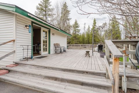 Tiny photo for 51332 Preble Way, La Pine, OR 97739 (MLS # 220219926)