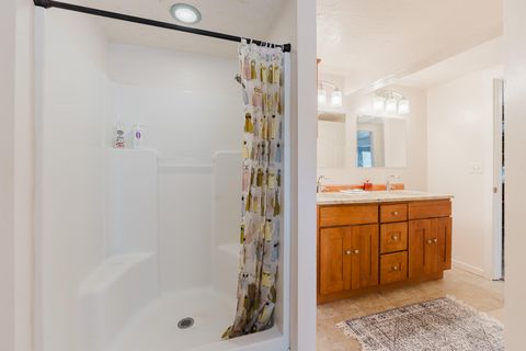 Tiny photo for 51332 Preble Way, La Pine, OR 97739 (MLS # 220219926)