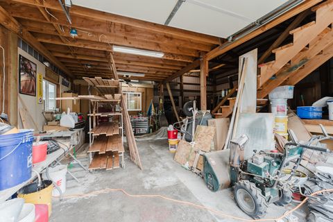 Tiny photo for 51332 Preble Way, La Pine, OR 97739 (MLS # 220219926)