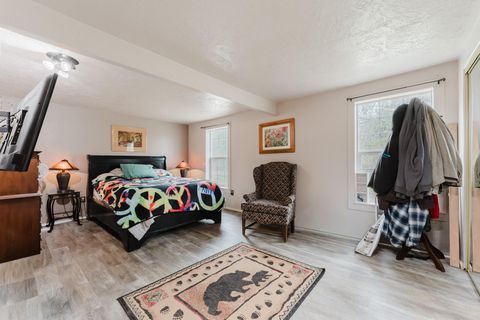 Tiny photo for 51332 Preble Way, La Pine, OR 97739 (MLS # 220219926)