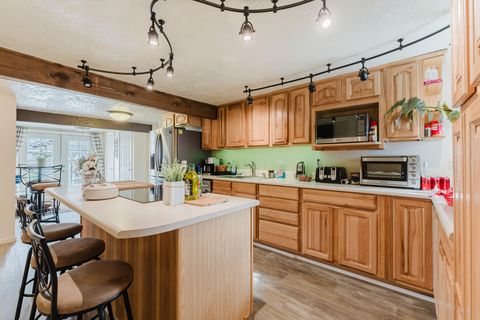 Tiny photo for 51332 Preble Way, La Pine, OR 97739 (MLS # 220219926)