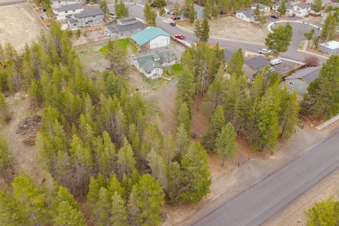Tiny photo for 51332 Preble Way, La Pine, OR 97739 (MLS # 220219926)
