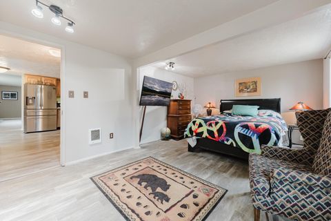 Tiny photo for 51332 Preble Way, La Pine, OR 97739 (MLS # 220219926)