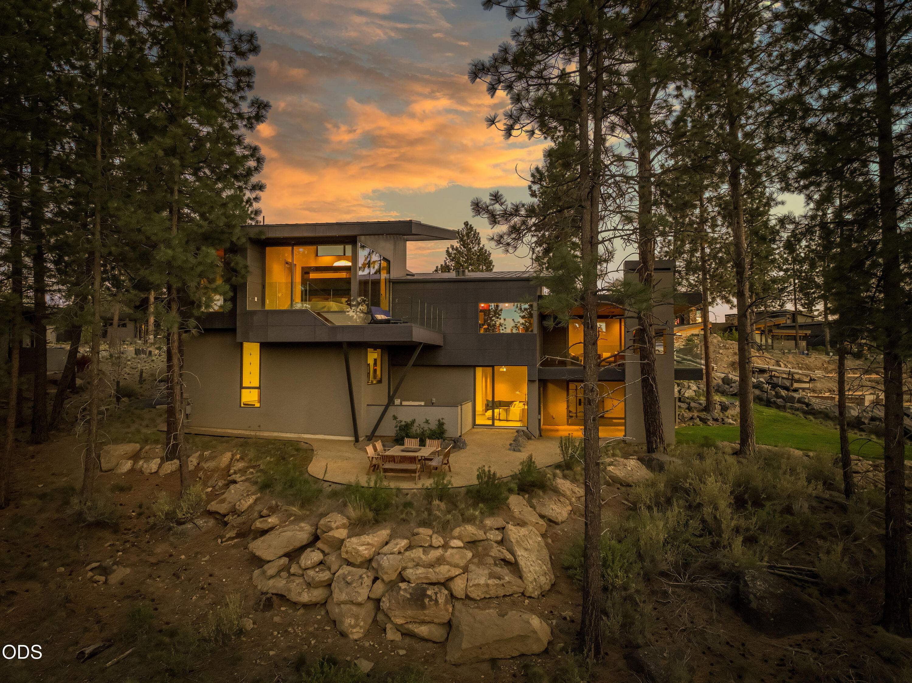 61865 Hosmer Lake Drive