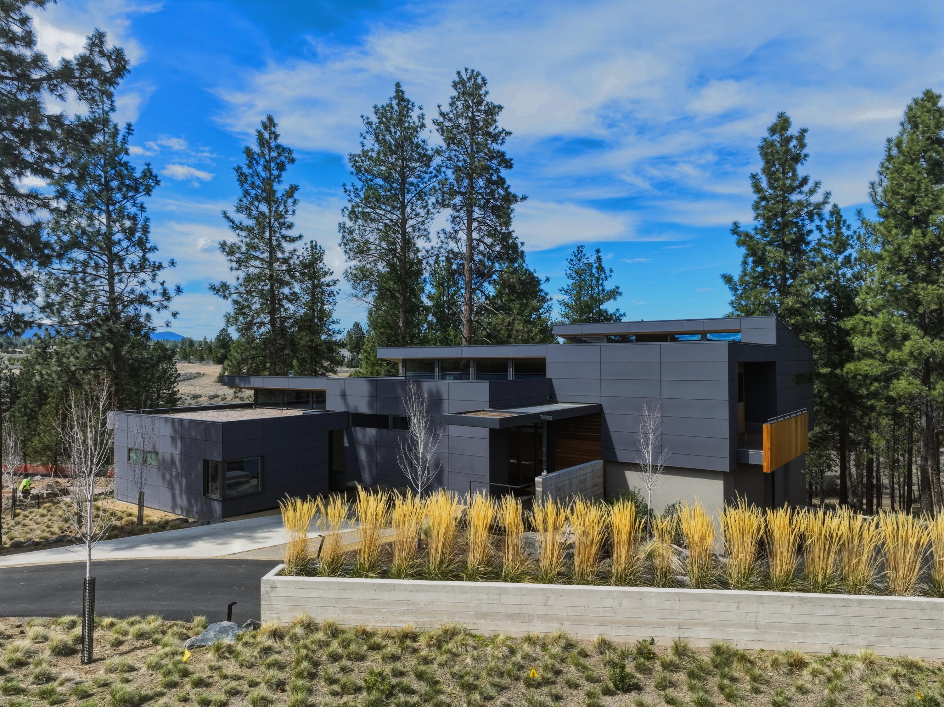 61865 Hosmer Lake Drive