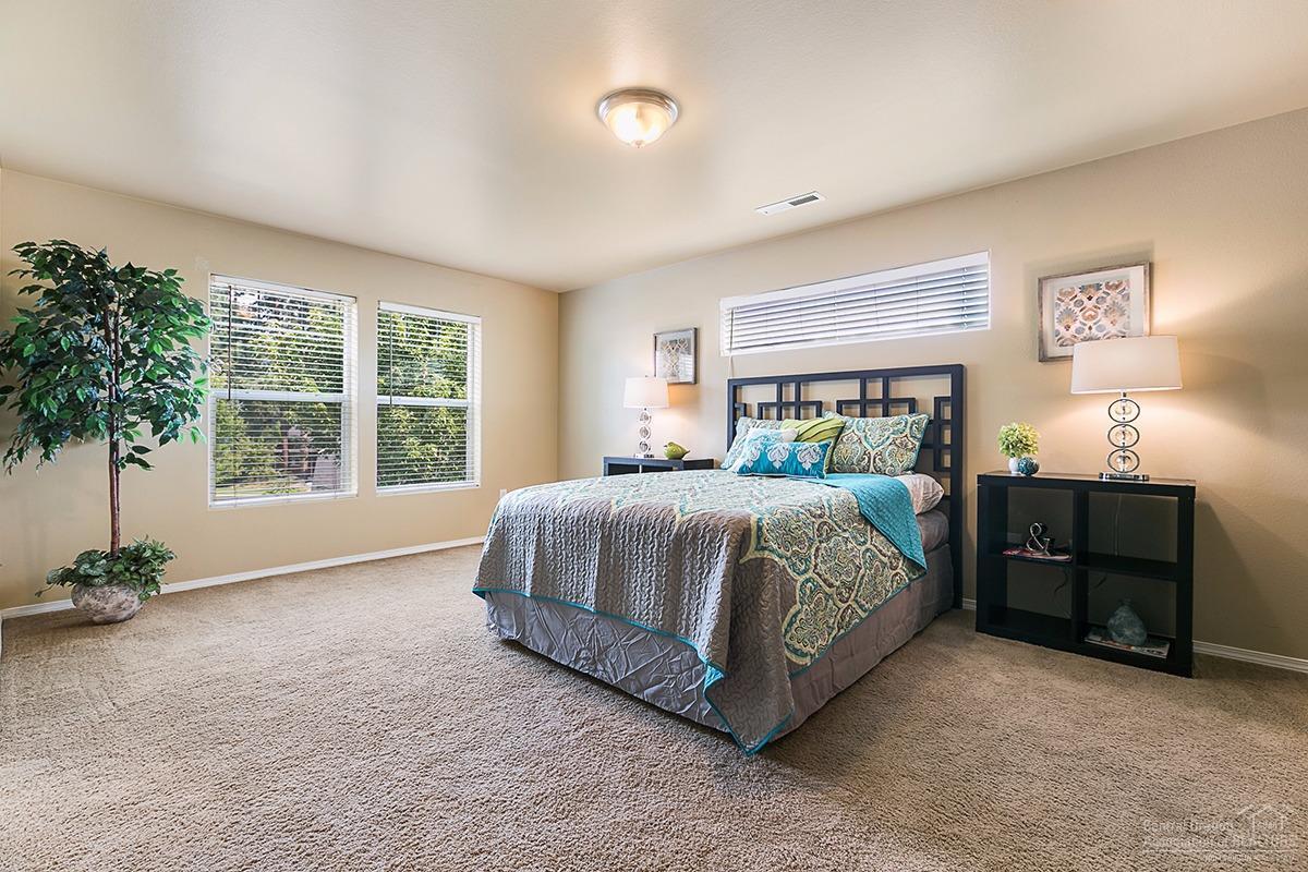 Deschutes River Cros - Residential