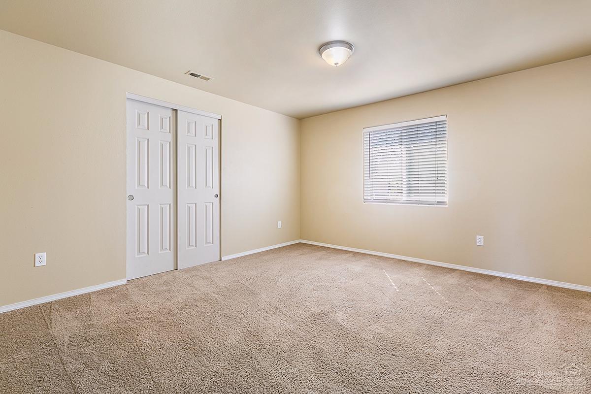 Deschutes River Cros - Residential