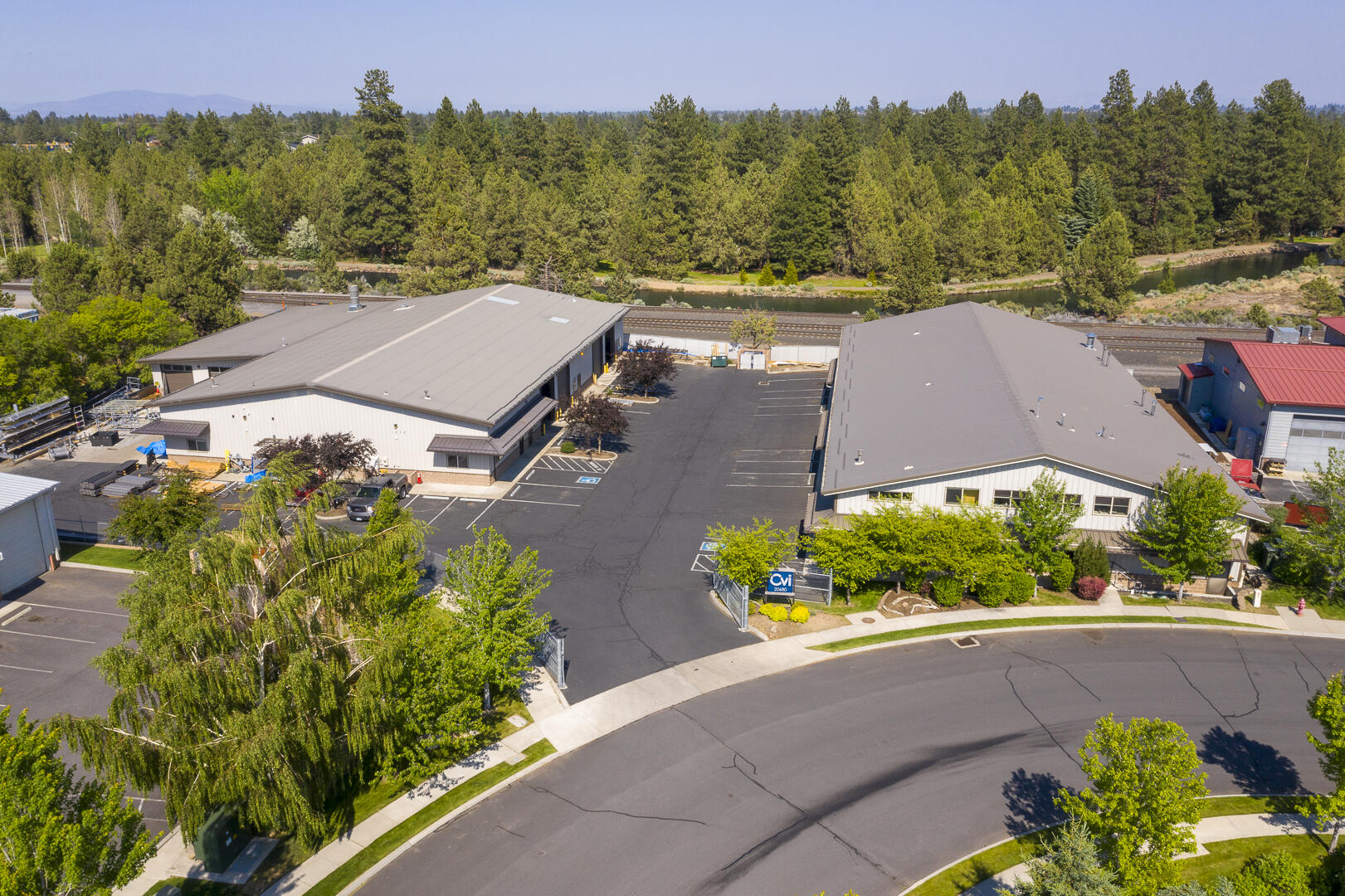 American Loop - Commercial Sale