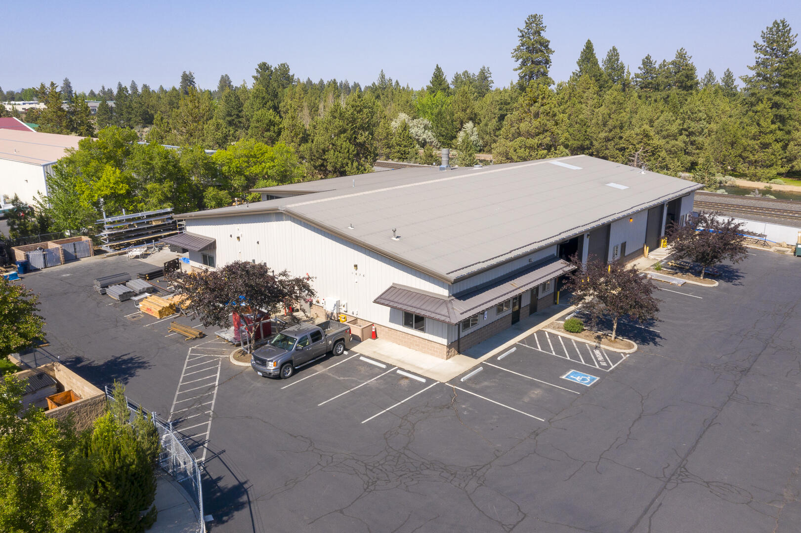 American Loop - Commercial Sale