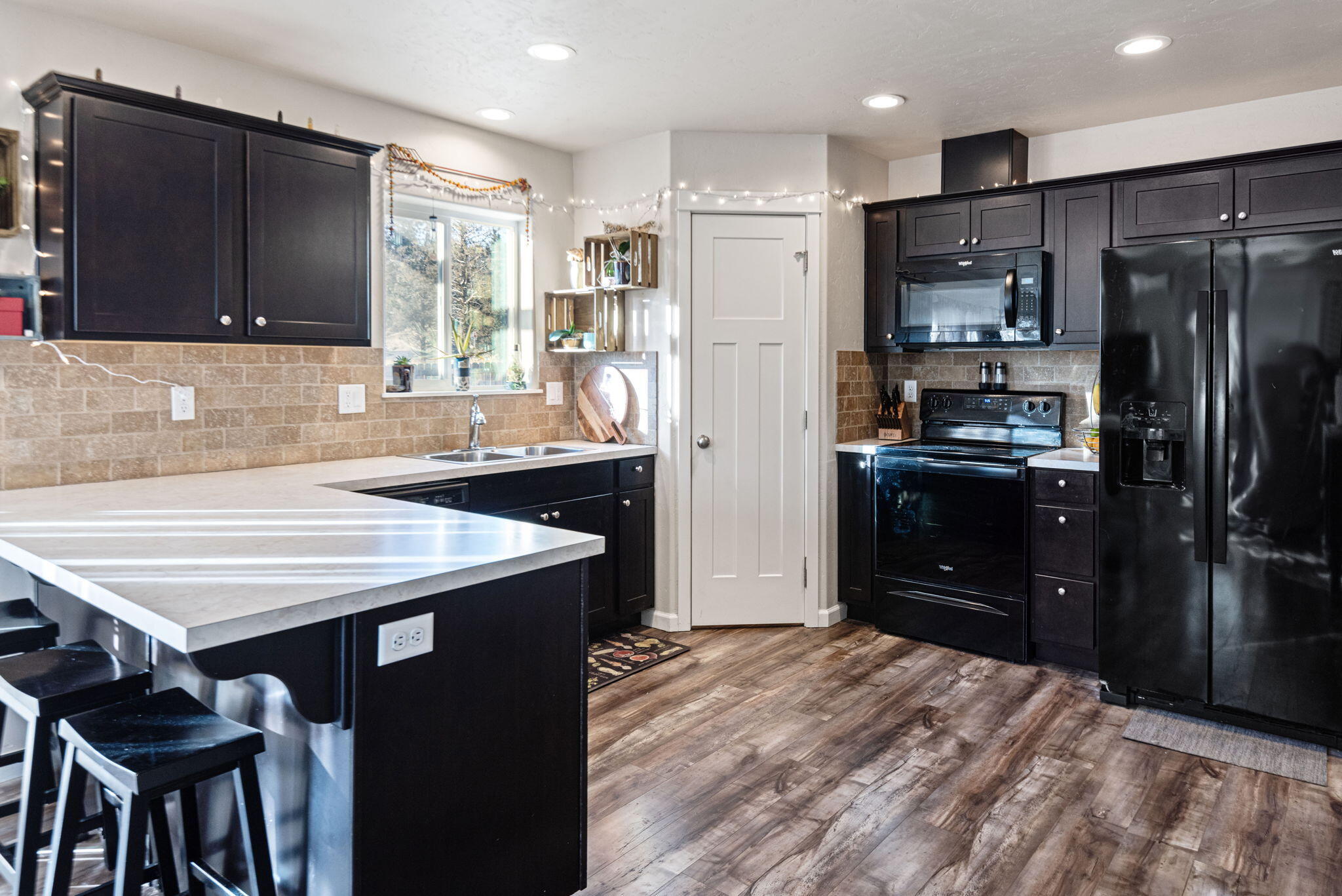 Townsite Of Laidlaw - Residential