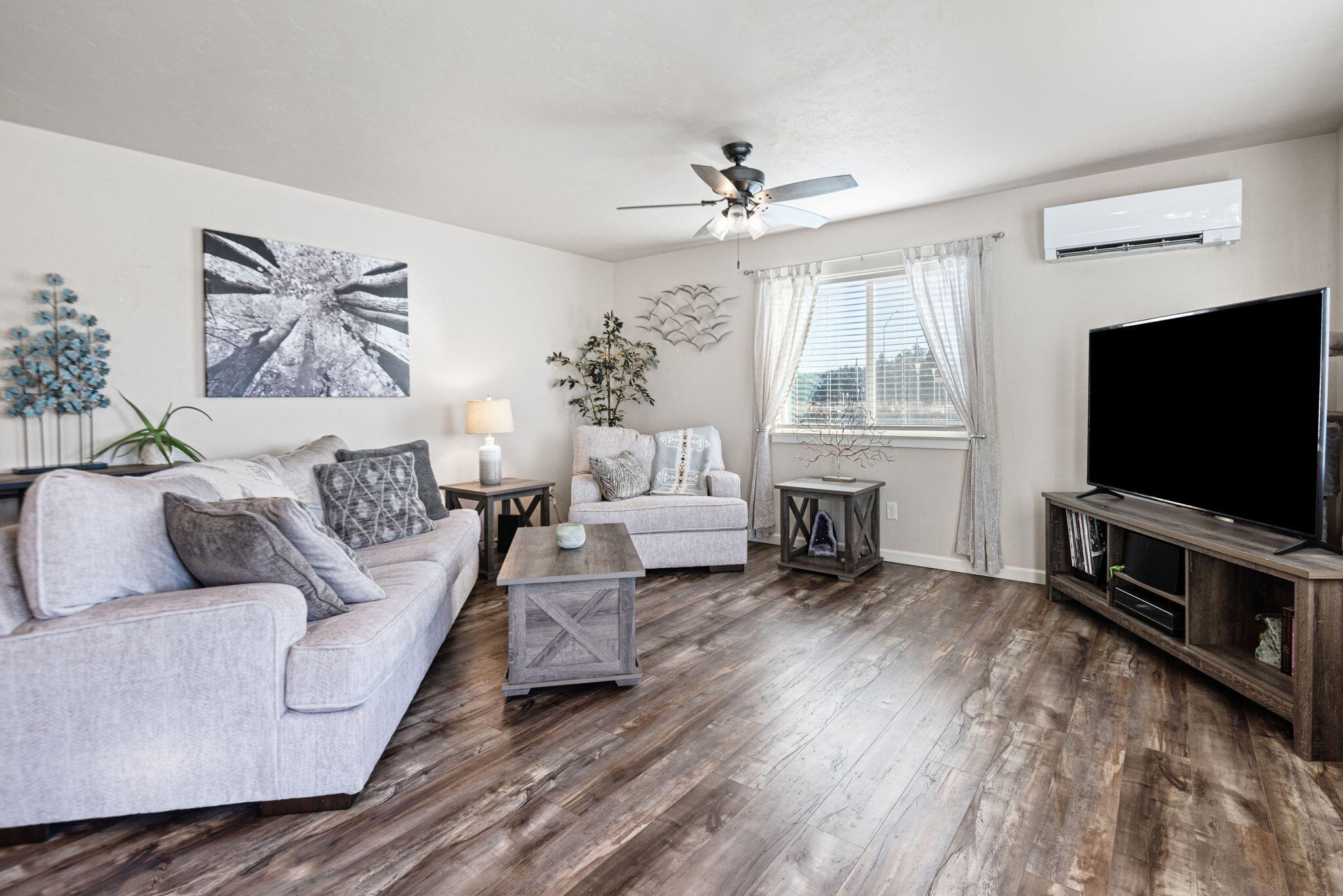 Townsite Of Laidlaw - Residential