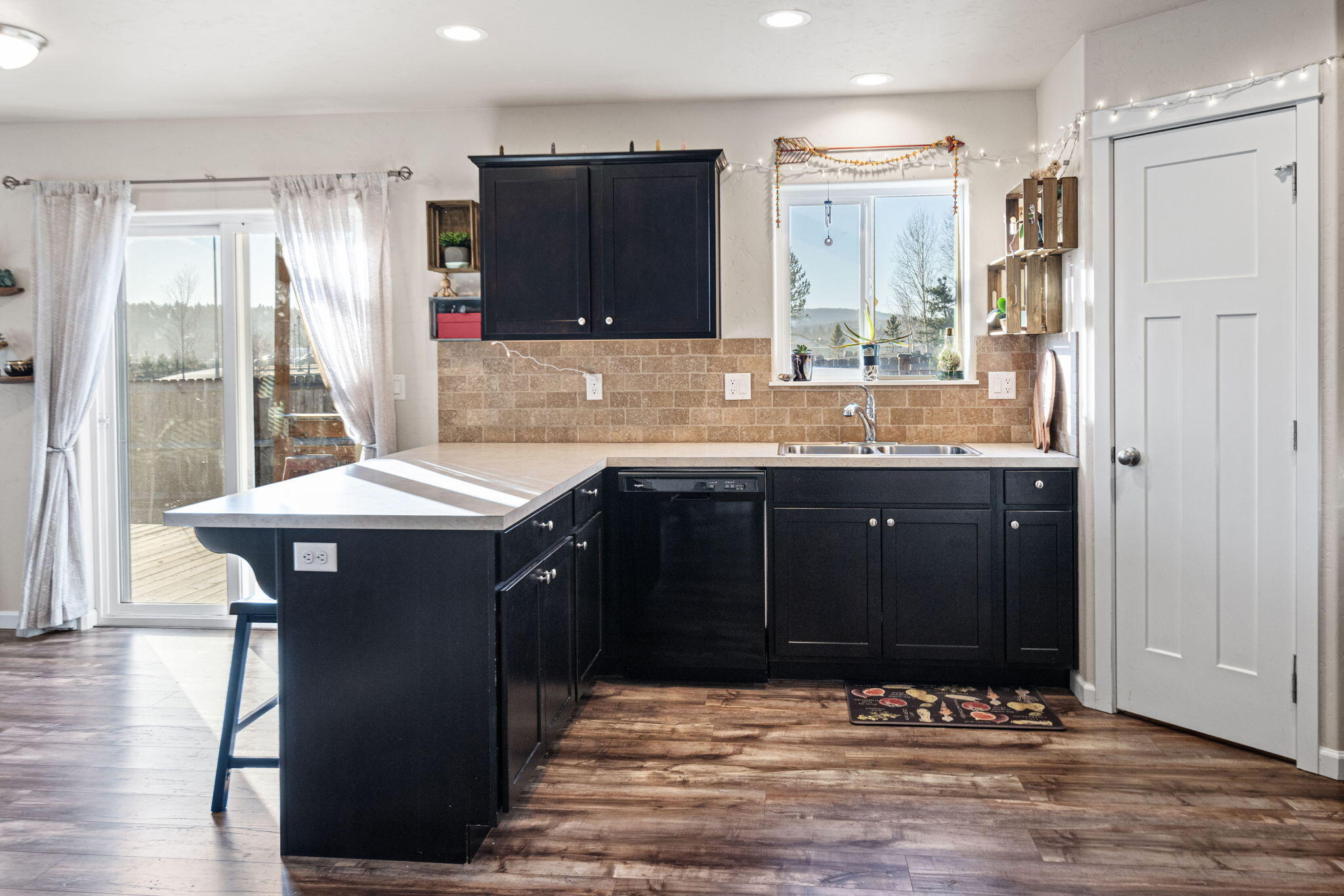 Townsite Of Laidlaw - Residential