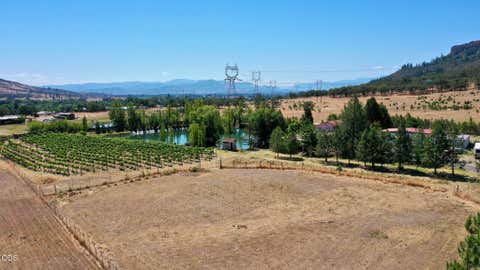 Tiny photo for 3311 Tresham Lane, Central Point, OR 97502 (MLS # 220227420)