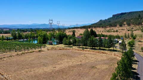 Tiny photo for 3311 Tresham Lane, Central Point, OR 97502 (MLS # 220227420)