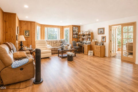 Tiny photo for 3311 Tresham Lane, Central Point, OR 97502 (MLS # 220227420)
