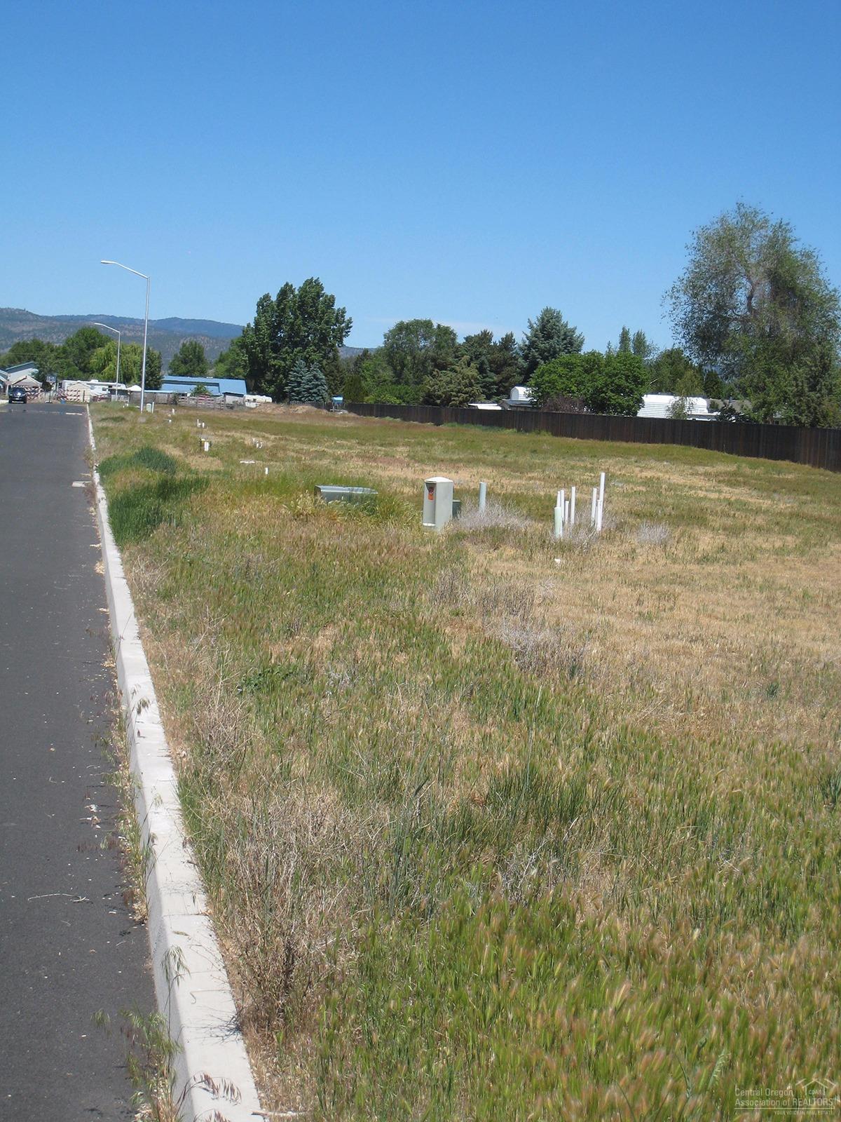 McKay Meadows - Land