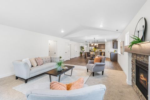 Tiny photo for 4098 SW Pumice Avenue #77, Redmond, OR 97756 (MLS # 220219722)