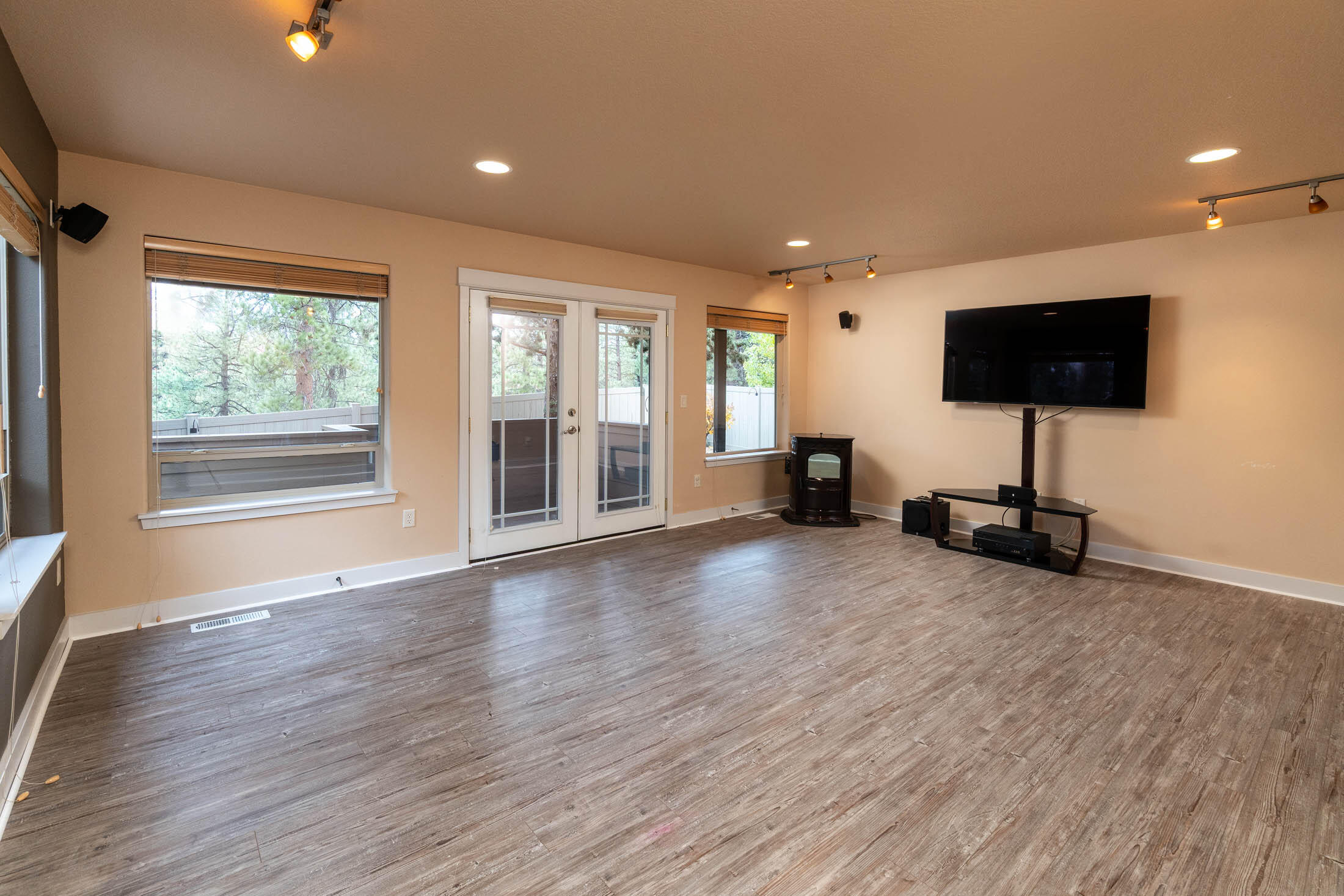 Skyliner Summit - Residential